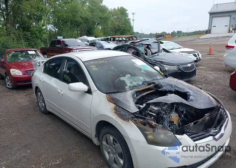 2009 Nissan Altima 2.5 from USA, damaged, VIN 1N4AL21EX9C118978